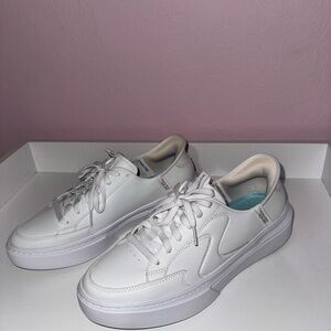 Skechers White Women's Sneakers